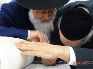 Hakhnassat Sefer Torah Dvar Avraham Rav Doukhan et Rav Lasry