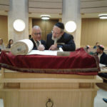 Hakhnassa Sefer Torah Monaco Beth Haketiva