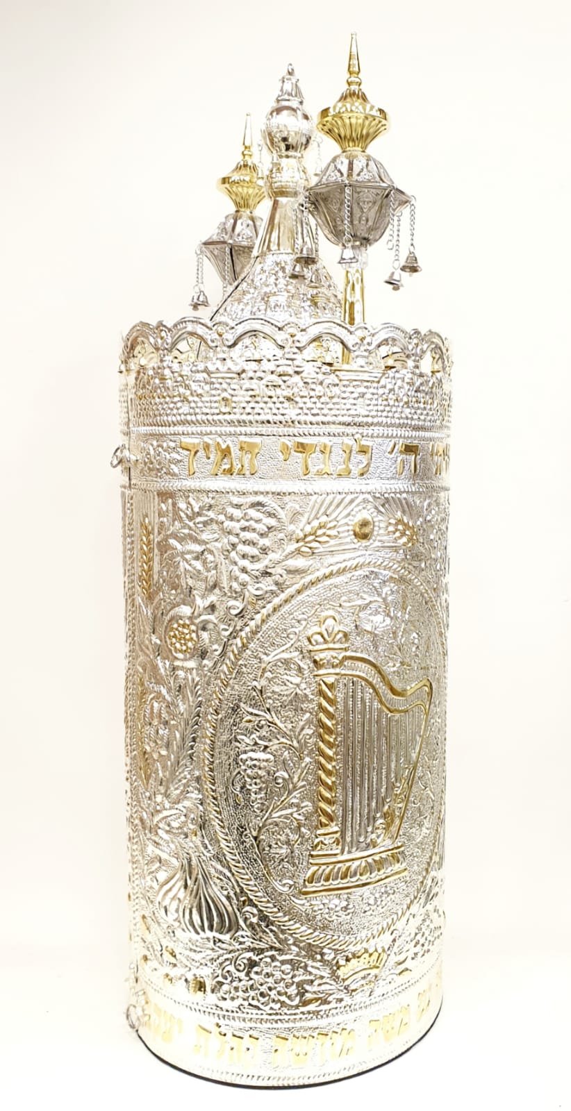 Boitiers de Sifré Thora/ קופסאות סיפרי תורה 16 Boitiers de Sifré Thora/ קופסאות סיפרי תורה